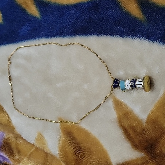 Necklace - Picture 4 of 4